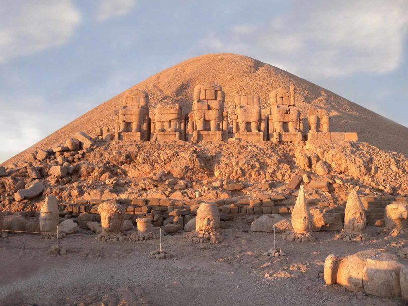 nemrut-dagi-adiyaman-turkiye